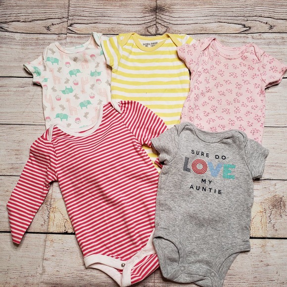 BUNDLE of 5 assorted girls 3-6 months onesies - Picture 1 of 5